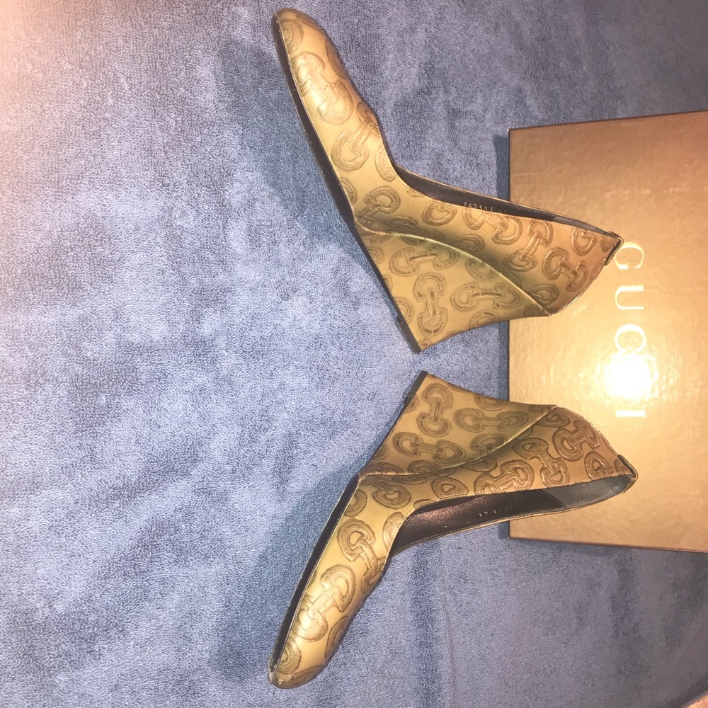Gucci Luxury Leather Shoes  Olive/Mustard  Italy - Picture 3 of 8